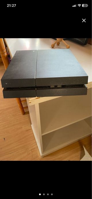 PS4 PERFECTO ESTADO CON JUEGOS Y MANDOS