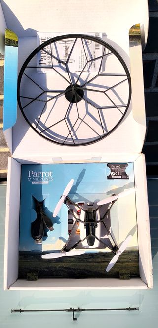 Drone Parrot MiniDrones modelo Rolling Spider