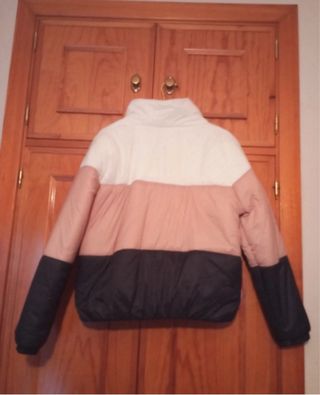 Plumífero tricolor acolchado