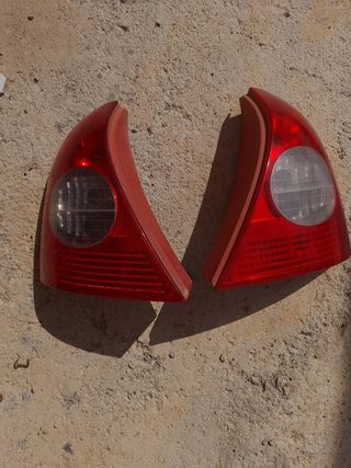 Pareja pilotos traseros clio 02