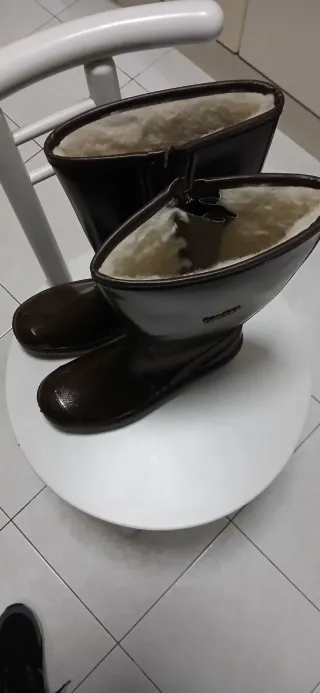 Botas de agua forradas marrones