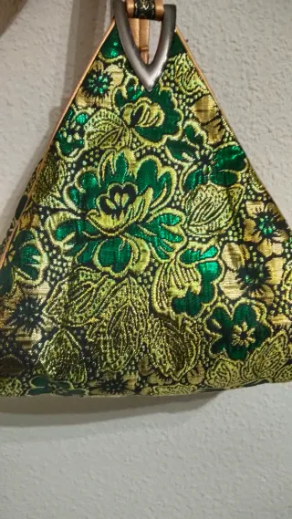 Bolso de fiesta tipo clutch verde