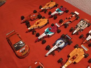 Lote enorme coches Scalextric 1:32 piezas