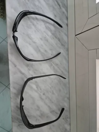 Occhiali sportivi neri