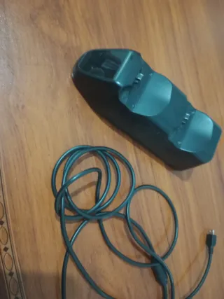 Consola PS4 Pro Nera + 5 Giochi