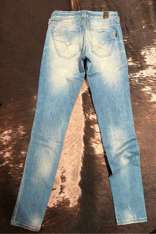 Jeans multimarca SOS e Liu Jo