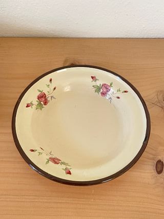 4 Piatti smaltati decorati