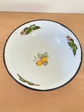 4 Piatti smaltati decorati