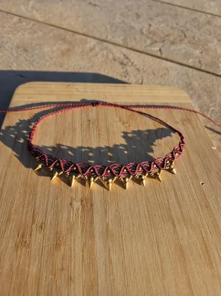 Gargantilla macramé hecha a mano con detalles