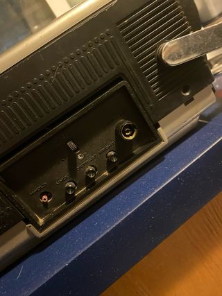 Radio TV Antiguo Plata y Negro