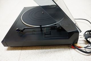 Giradischi Akai AP-A305 Nero