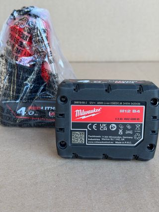 2x Batterie Milwaukee M12 4Ah REDLITHIUM