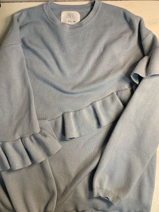 Jersey Zara de punto con volantes
