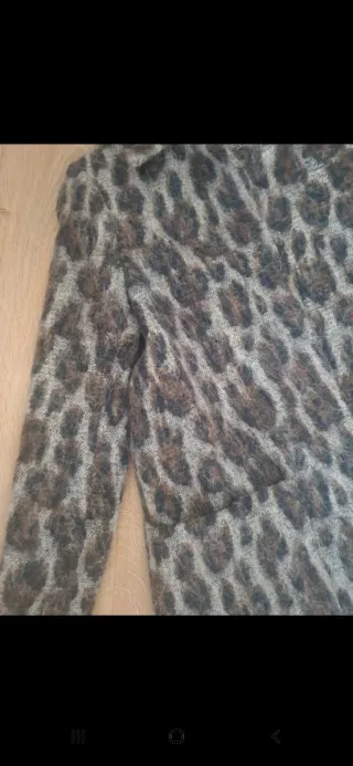 Abrigo Zara estampado leopardo