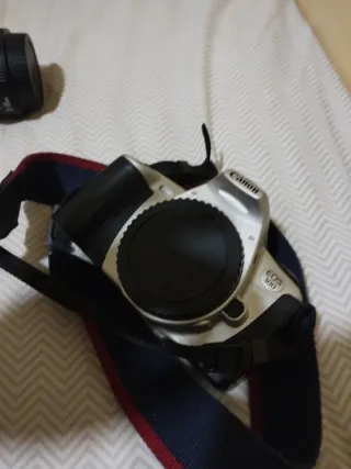 Cámara Canon EOS 300 de carrete