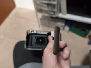 Cámara Minolta Riva Zoom 125 Plata