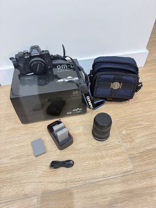 Olympus OM-D E-M10 Mark IV Cámara
