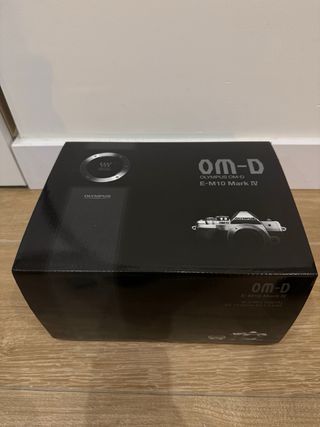 Olympus OM-D E-M10 Mark IV Cámara