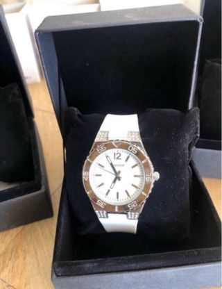 Lote 227 Relojes, 5 modelos diferentes Oferta!