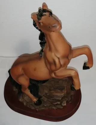 Cavallo Galileo in ceramica da collezione