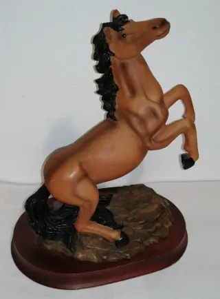 Cavallo Galileo in ceramica da collezione
