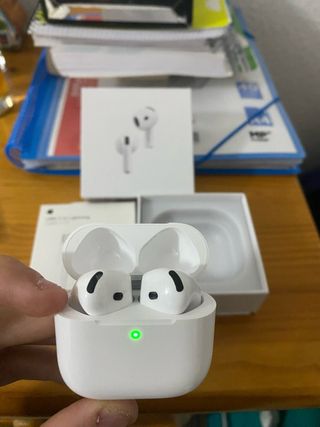 Airpods 4