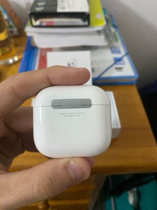 Airpods 4