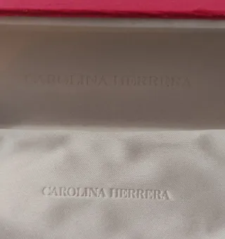 FUNDA GAFAS SOL CAROLINA HERRERA