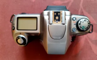 Cuerpo Nikon F65. Leer.