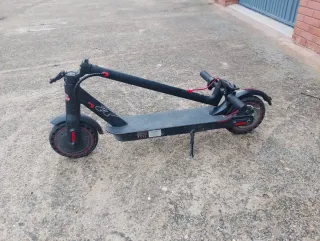 Patinete Eléctrico Scooter Negro