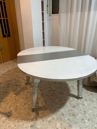 Mesa redonda extensible con ruedas