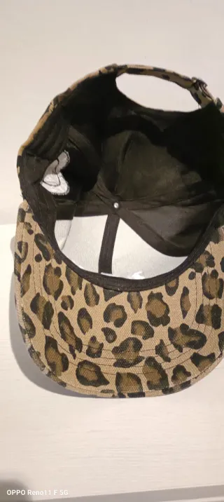 Gorra NY estampado leopardo