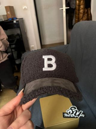 Gorra New Shepherds gris con B.