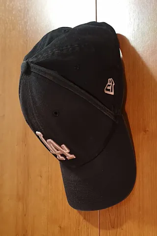 Gorra New Era L.A original broche strapback.