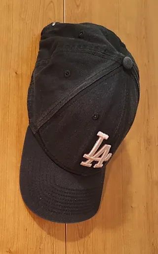 Gorra New Era L.A original broche strapback.