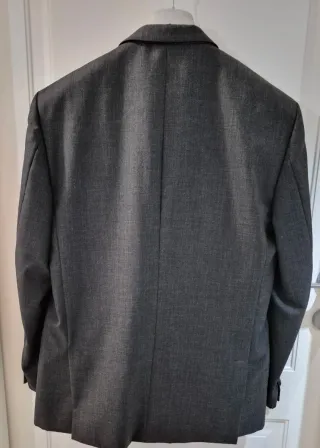 Completo uomo grigio