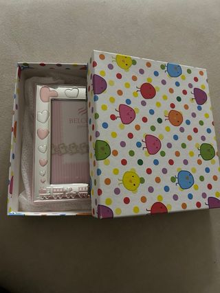 Marco de plata para bebé con ositos y tren.