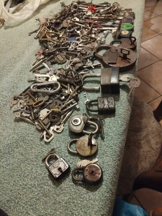 Lucchetti e chiavi vintage