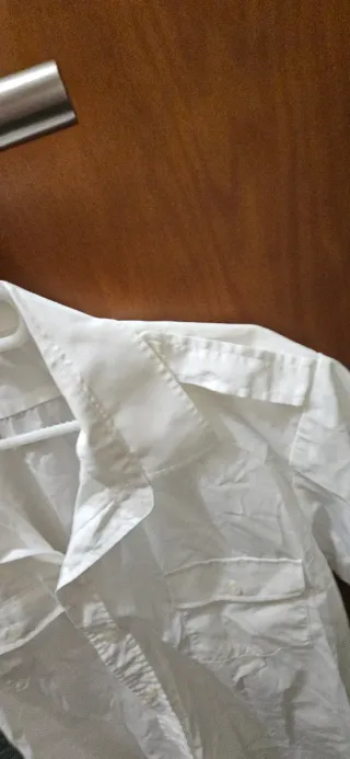 Camisa blanca oficial/patrón