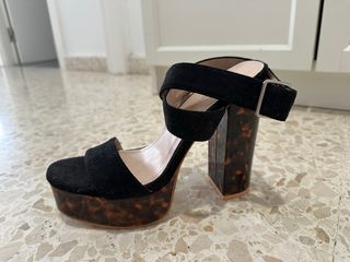 Tacones negros y leopardo con plataforma
