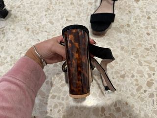 Tacones negros y leopardo con plataforma