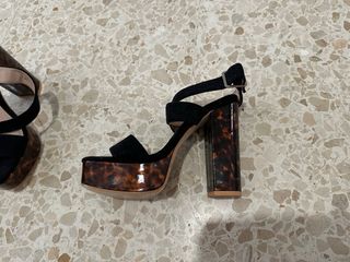 Tacones negros y leopardo con plataforma