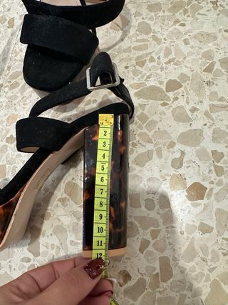 Tacones negros y leopardo con plataforma