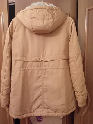 Abrigo mostaza con forro polar