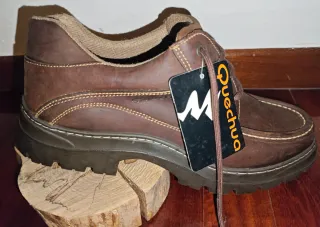 Zapatos senderismo//trekking Quechua Talla 46
