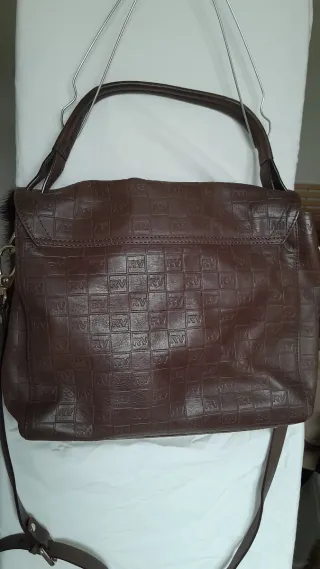 Bolso marrón de Roberto Verino.