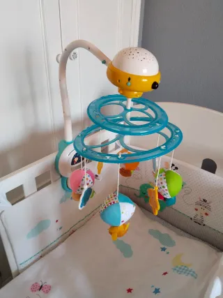 Móvil proyector cuna VTech estrellitas