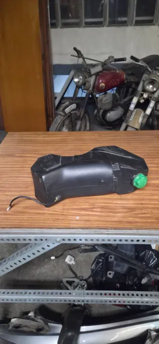 Depósito Gasolina Derbi Senda DRD