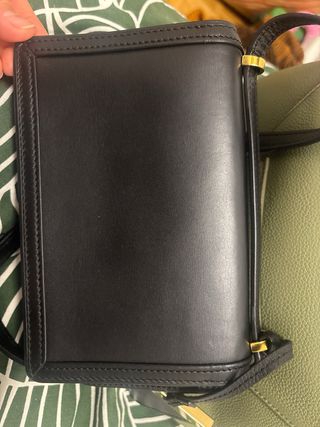 Bolso Loewe Negro y Dorado