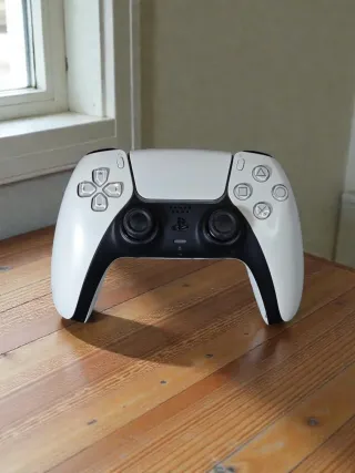 Consola PS5 CD Sony Blanca + Mando